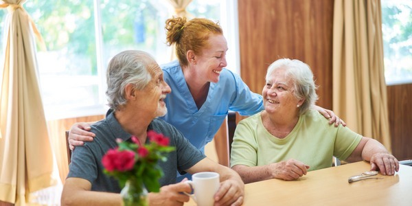 راهنمایی در مورد استخدام پرستار سالمند