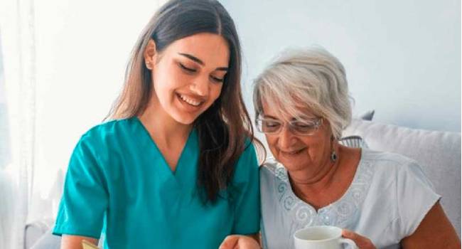 نکته هایی کلیدی برای پرستار سالمند در ایام تعطیلات