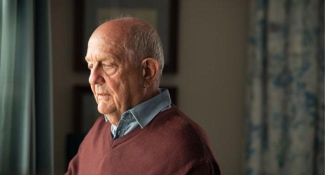 چگونه مراقبت در منزل میتواند به درمان افسردگی در سالمندی کمک کند