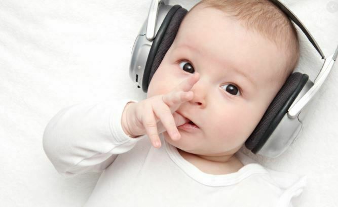 تاثیر موسیقی مناسب در آرامش کودکان