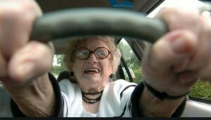 محدودیت رانندگی در سالمندان