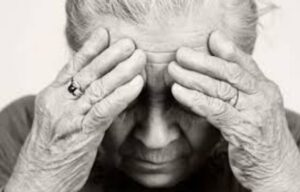 تاثیر انزوا بر سلامت روان سالمند