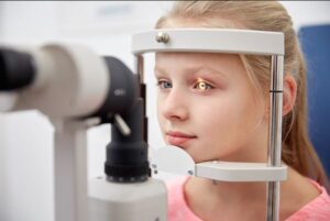 پیشگیری از تنبلی چشم کودکان
