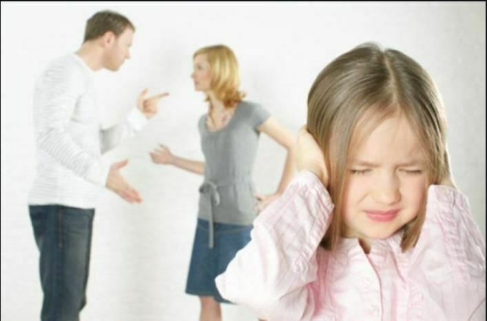 اثرات طلاق والدین
