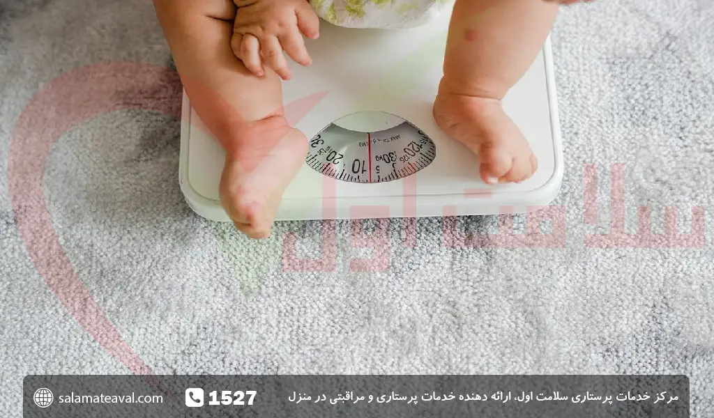 نحوه اندازه گیری وزن کودک و نوزاد دختر و پسر