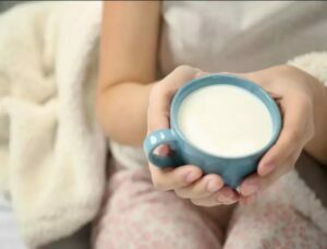 مزایای نوشیدن شیر قبل از خواب