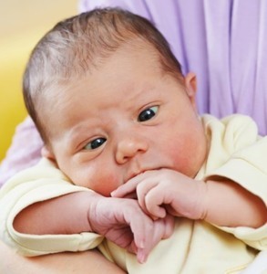 تکامل بینایی در نوزادان