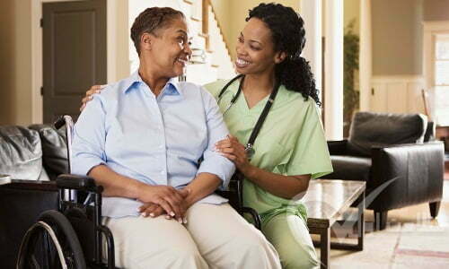 اهمیت مصاحبه در استخدام پرستار سالمند حرفه ای