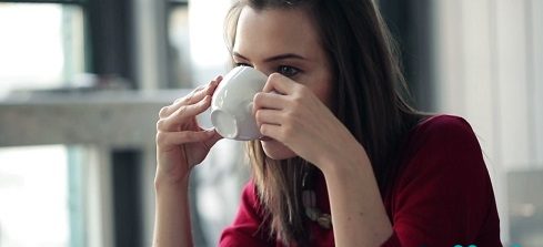 تأثیر نوشیدن قهوه بر حفظ آرامش پرستار سالمند بیمار