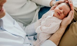مراقبت های نوزاد تازه متولد شده