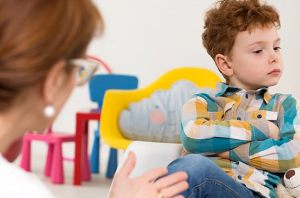 اختلالات عاطفی و رفتاری در اوایل کودکی